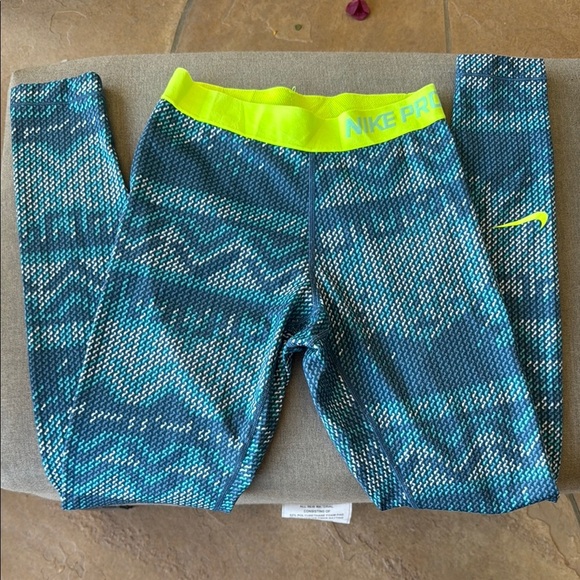 Nike Pro Leggings - Picture 1 of 3